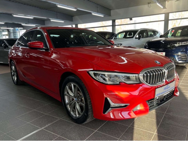 BMW 330