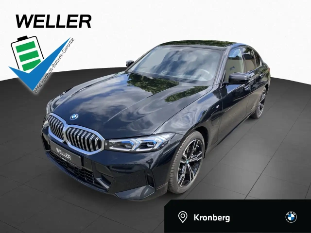 BMW 330