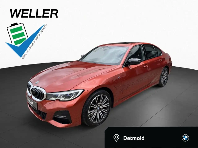 BMW 330