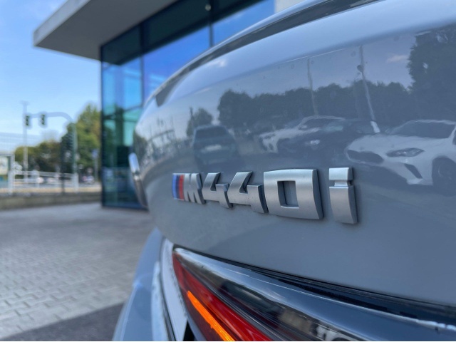 BMW 440