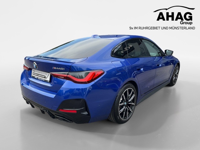 BMW 440