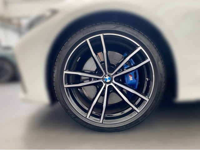 BMW 440