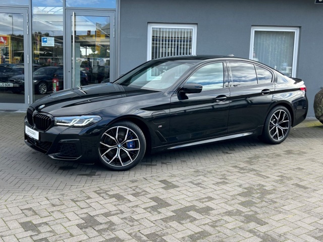 BMW 545