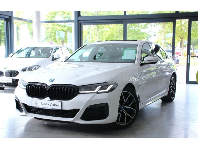 BMW 545