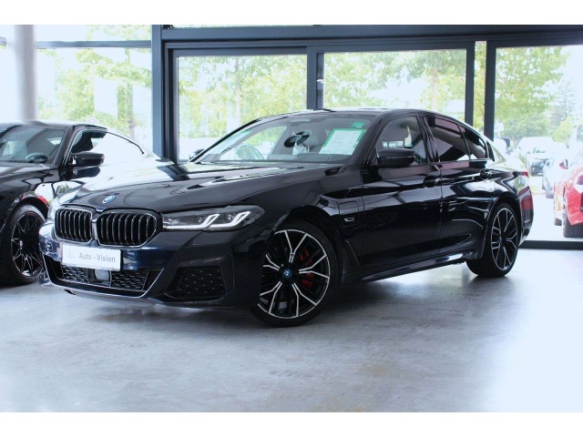 BMW 545