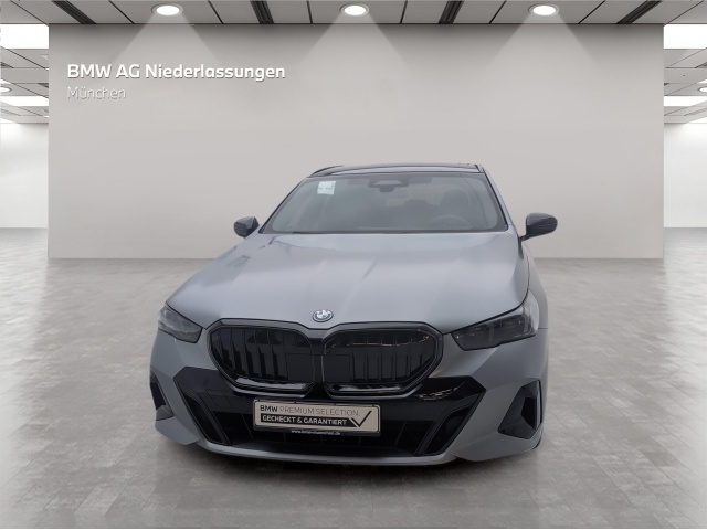 BMW 550