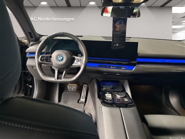BMW 550