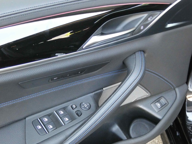 BMW 550