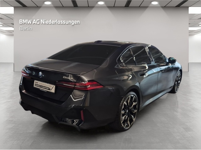 BMW 550
