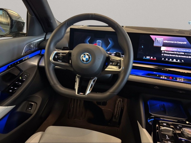 BMW 550
