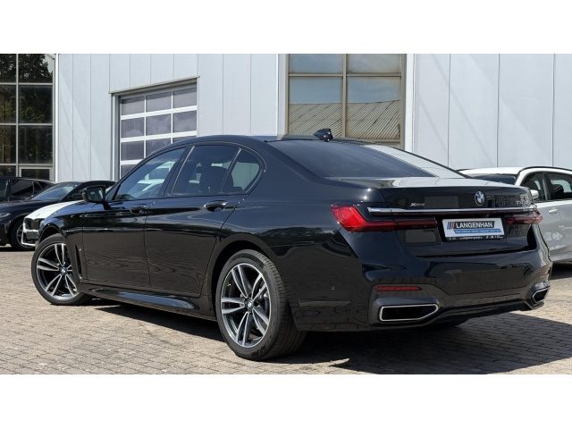 BMW 730