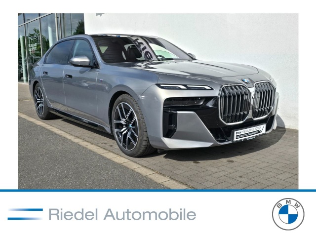 BMW 740