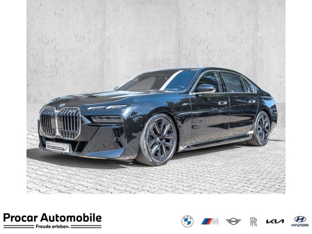 BMW 740