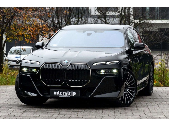BMW 740