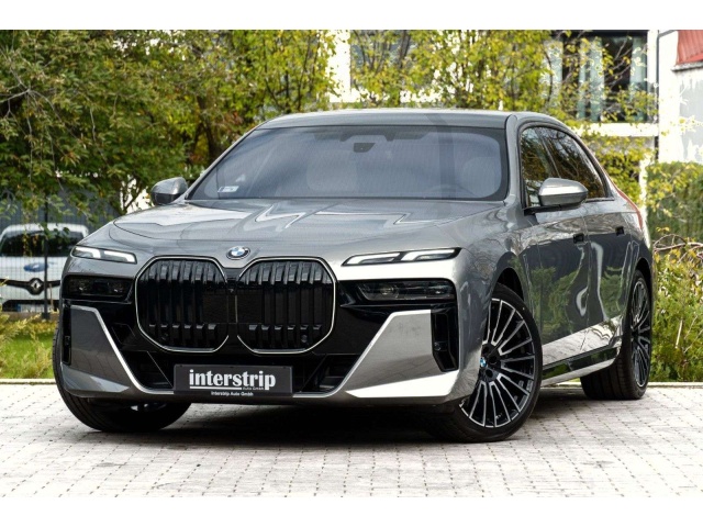 BMW 740