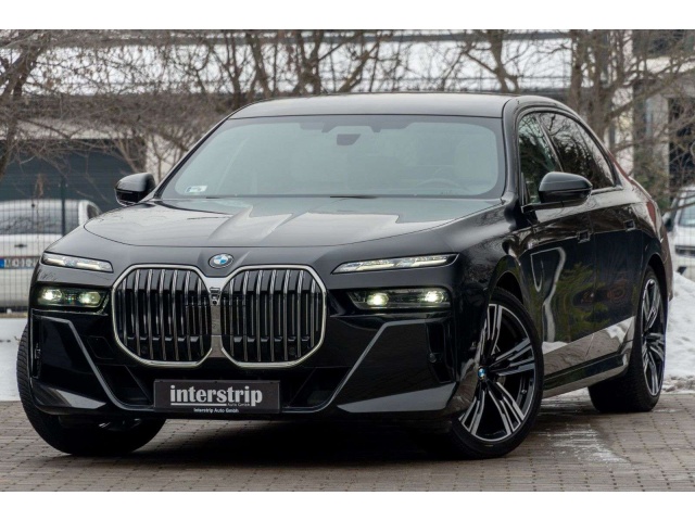 BMW 740