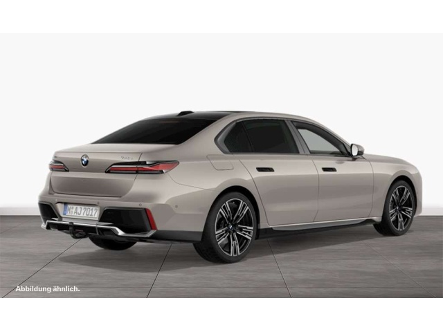 BMW 740