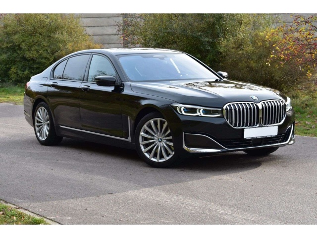 BMW 740