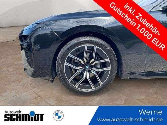 BMW 740