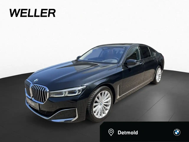 BMW 740