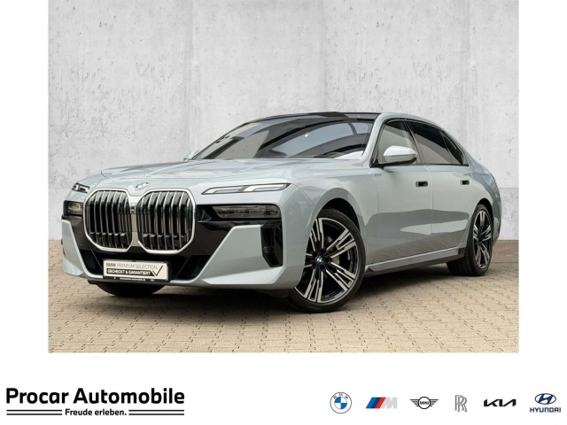 BMW 740