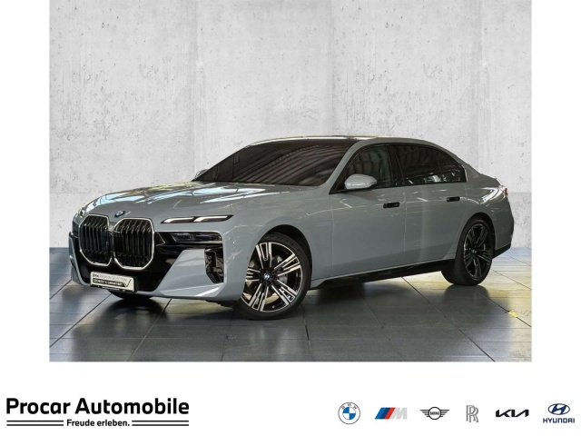 BMW 740