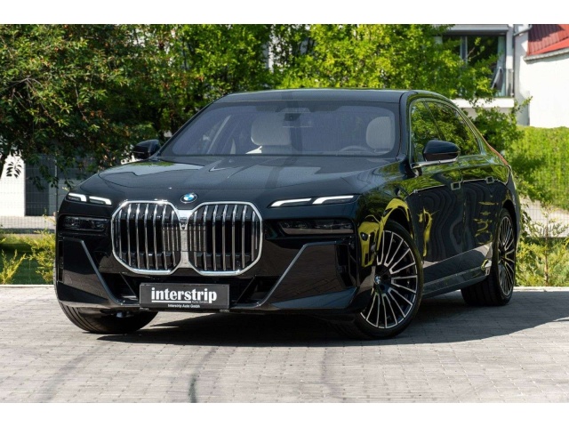 BMW 740