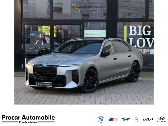 BMW 740