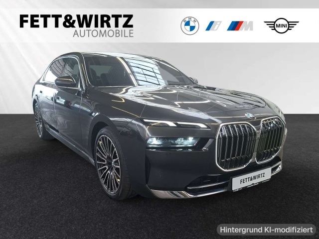 BMW 740