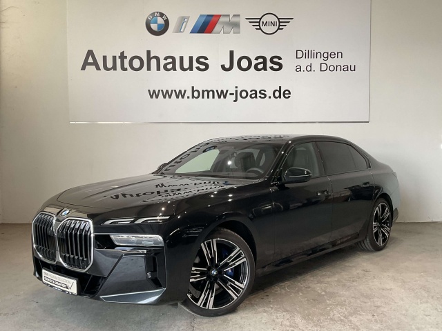 BMW 740