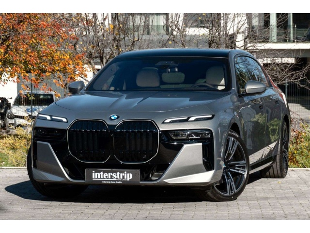 BMW 740