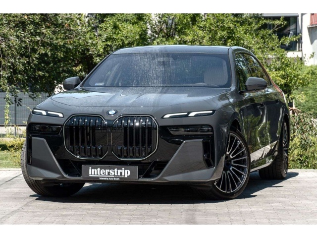 BMW 740