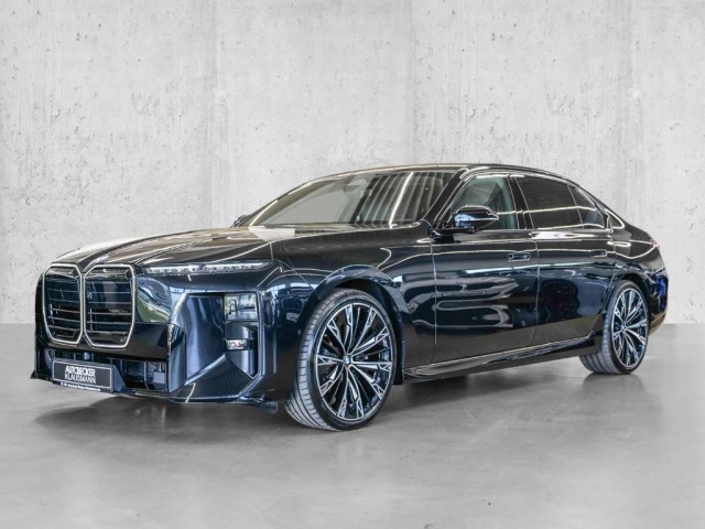 BMW 740