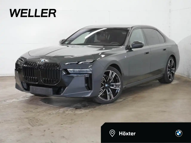 BMW 740