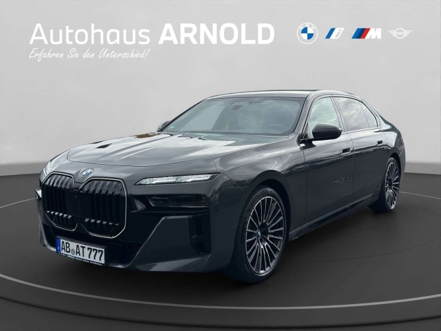 BMW 740