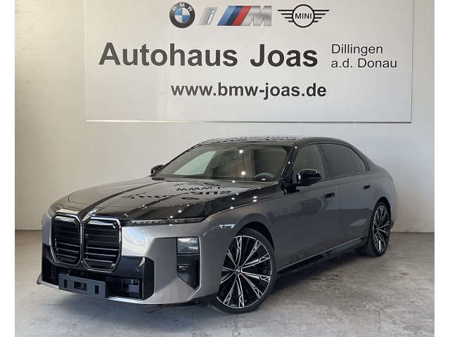 BMW 740
