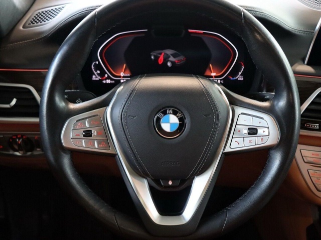 BMW 740