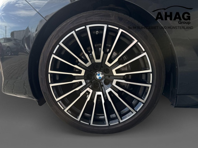BMW 740