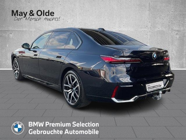 BMW 740