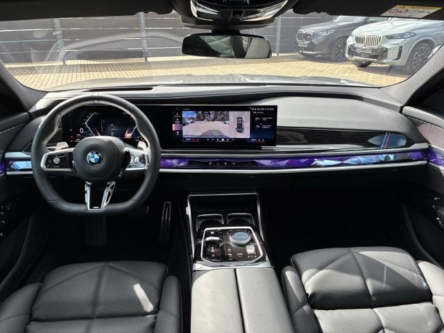 BMW 740