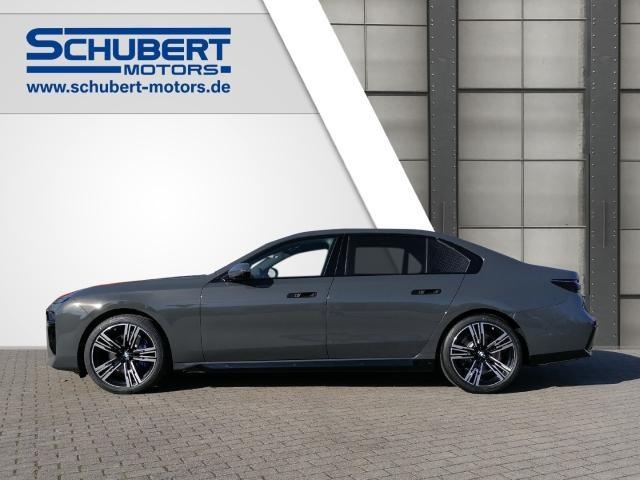 BMW 740