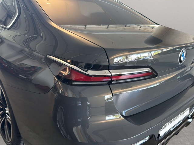 BMW 740