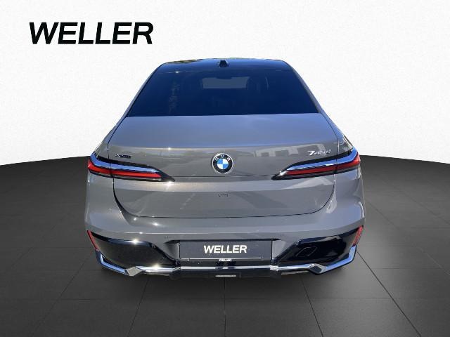 BMW 740