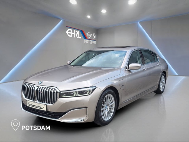 BMW 745
