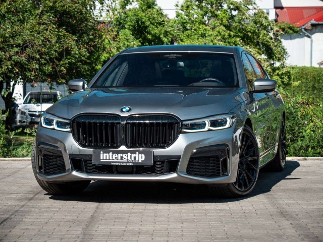 BMW 750
