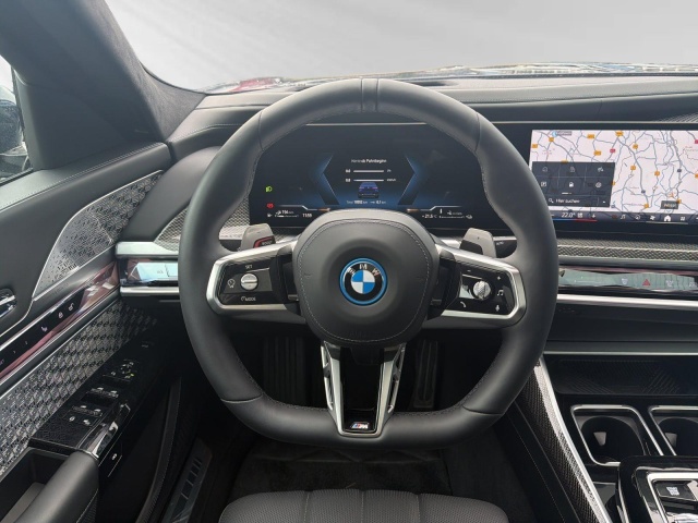 BMW 750