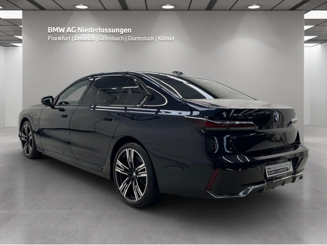 BMW 750