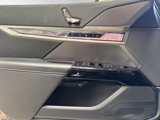 BMW 750