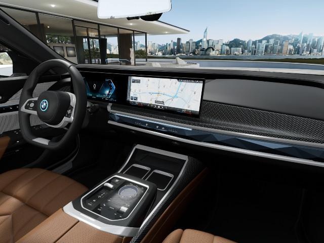 BMW 750