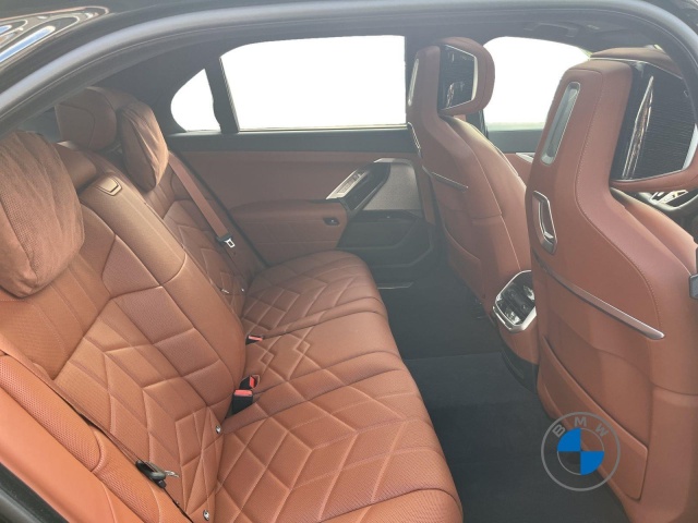 BMW 750